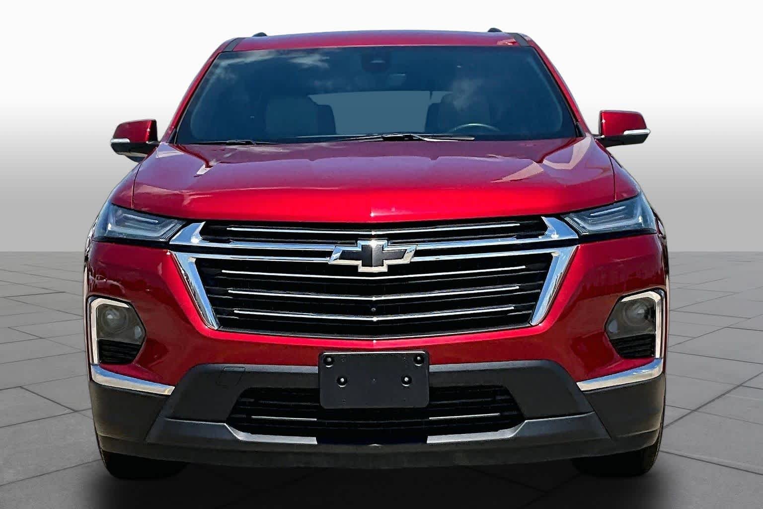 Used 2023 Radiant Red Tintcoat Chevrolet LT Cloth image 4