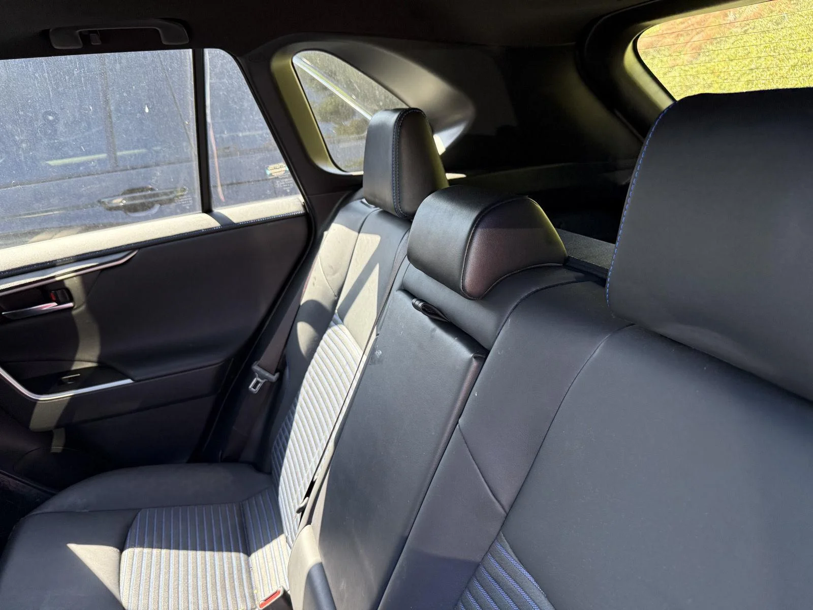 Used 2022  Toyota Hybrid XSE image 9