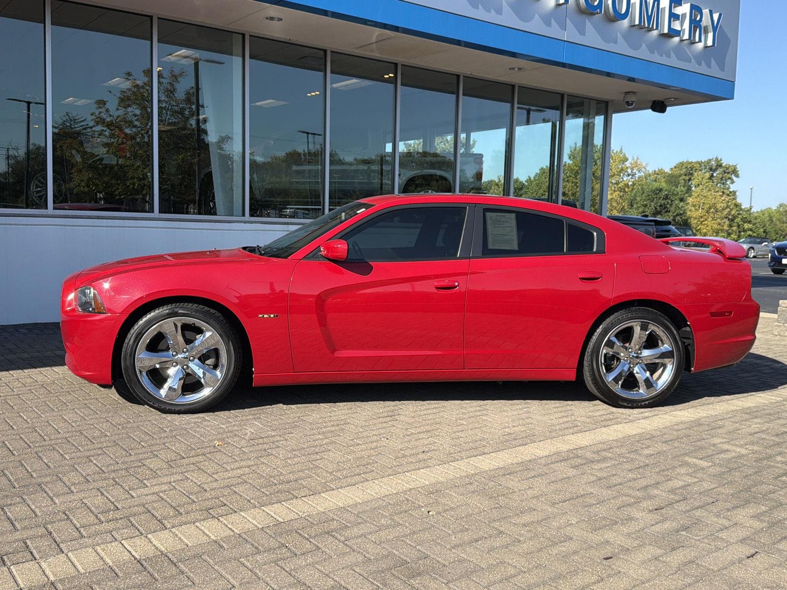 Used 2012 Dodge Charger R/T with VIN 2C3CDXCTXCH226910 for sale in Peoria, IL