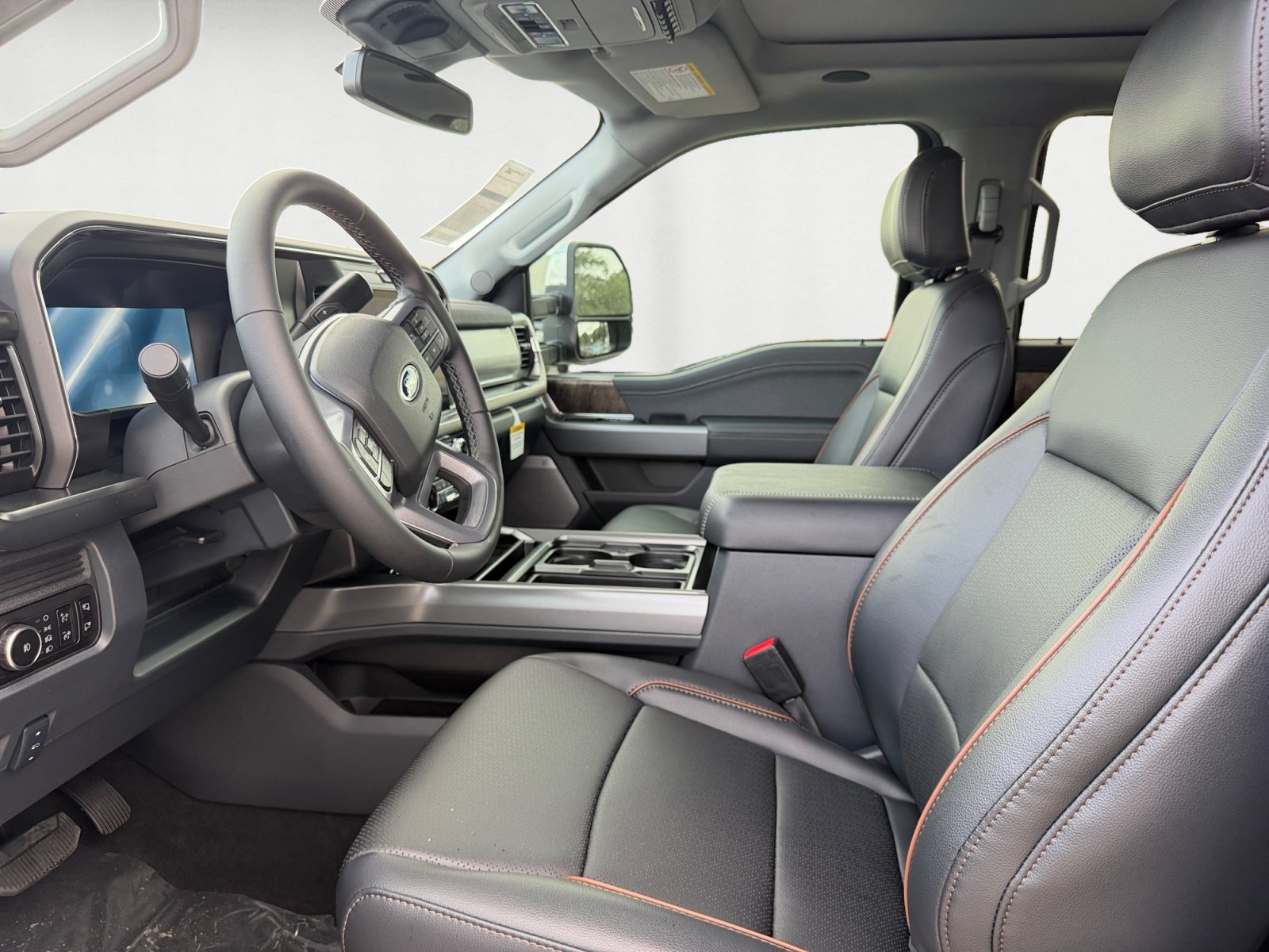 New 2026 Carbonized Gray Metallic Ford LARIAT image 10