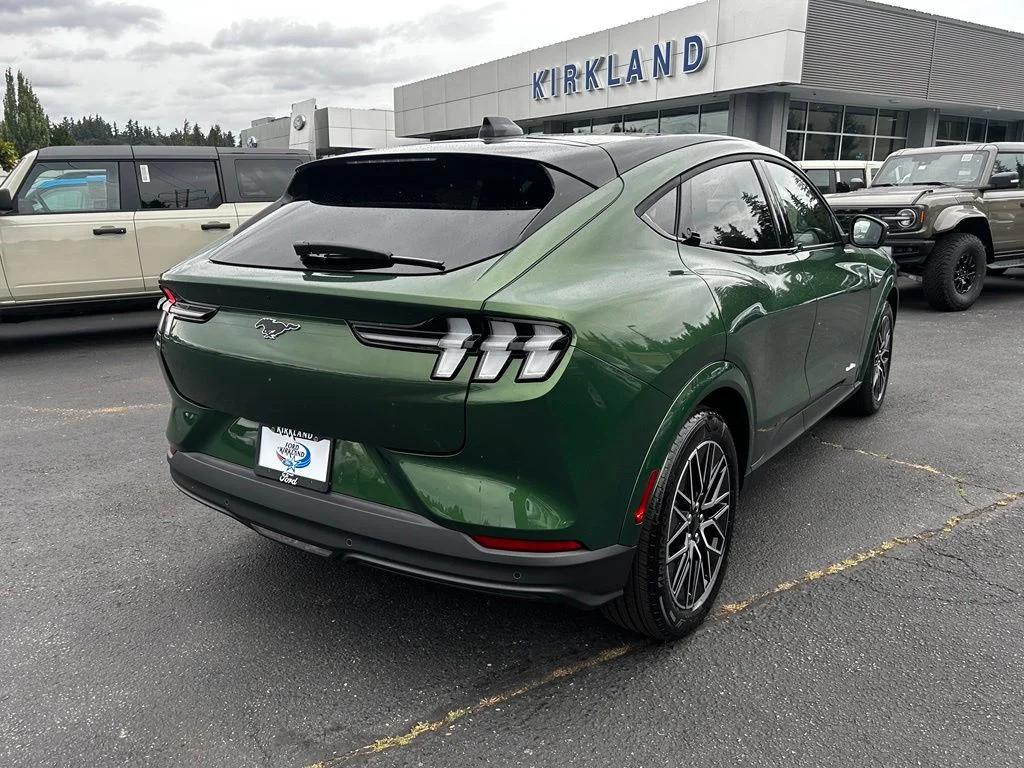 New 2026 Eruption Green Metallic Ford Premium image 5