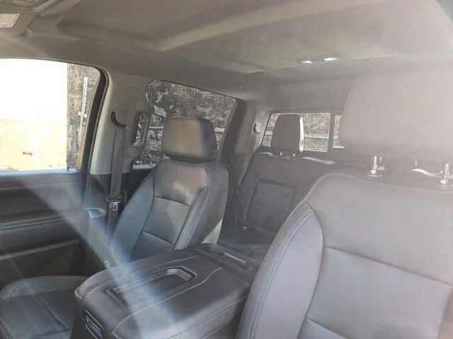 Used 2022 Summit White Chevrolet LTZ image 9