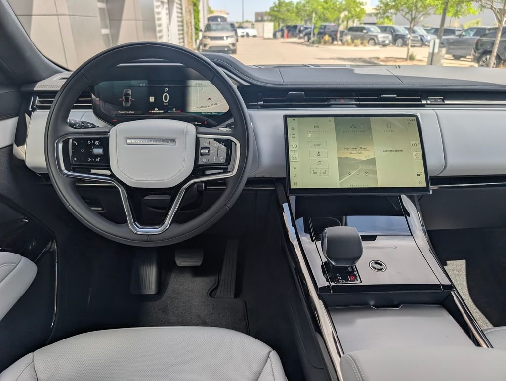 New 2026 Fuji White Land Rover SE image 21