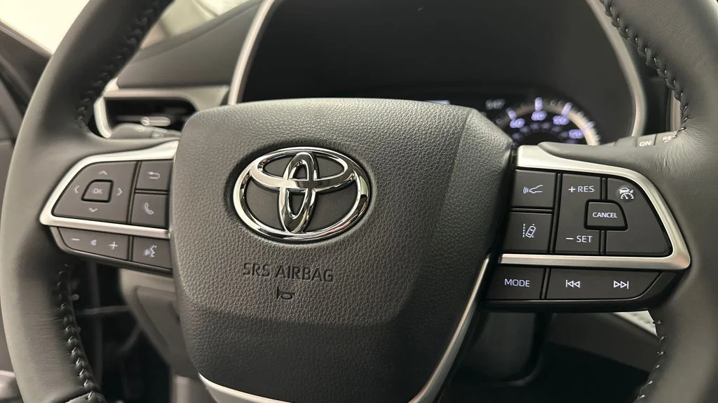 Used 2024 Black Toyota XLE image 16