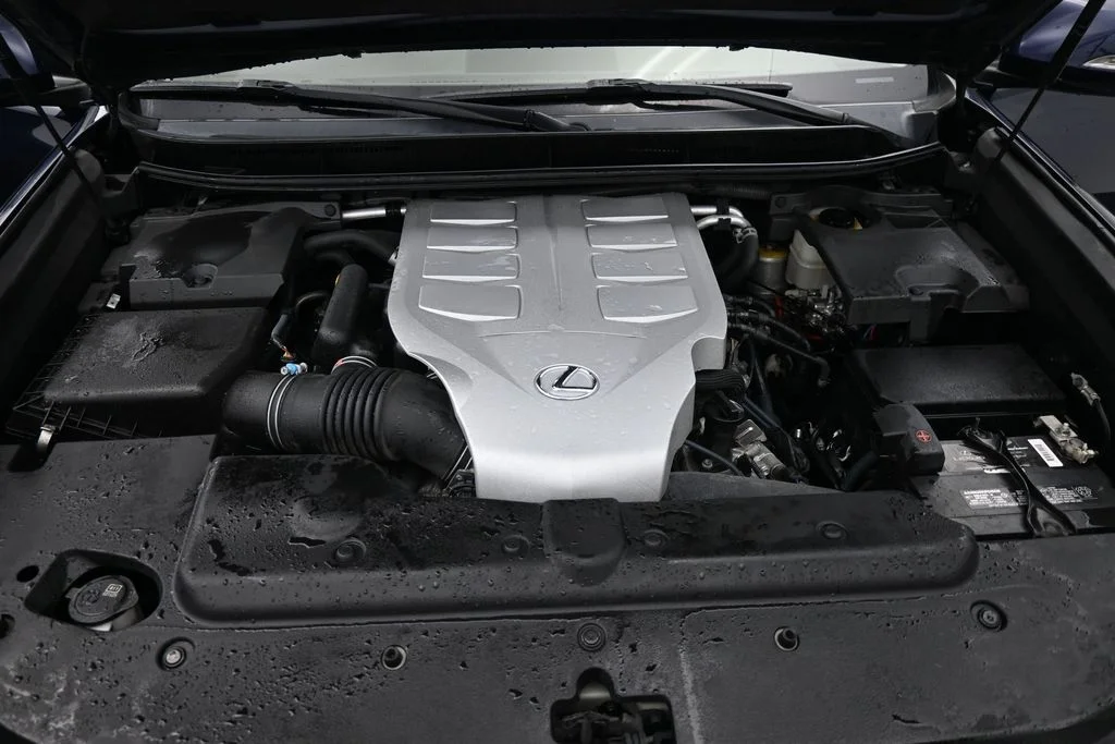 Used 2017  Lexus 460 image 20