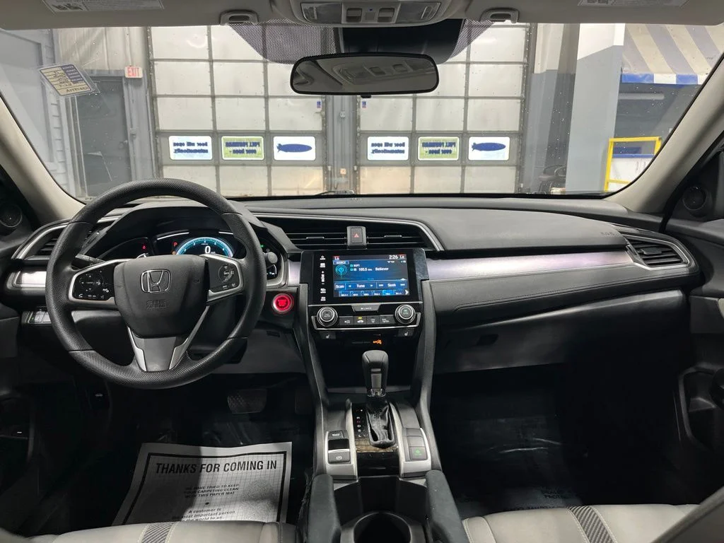 Certified Used 2017  Honda EX-T image 30