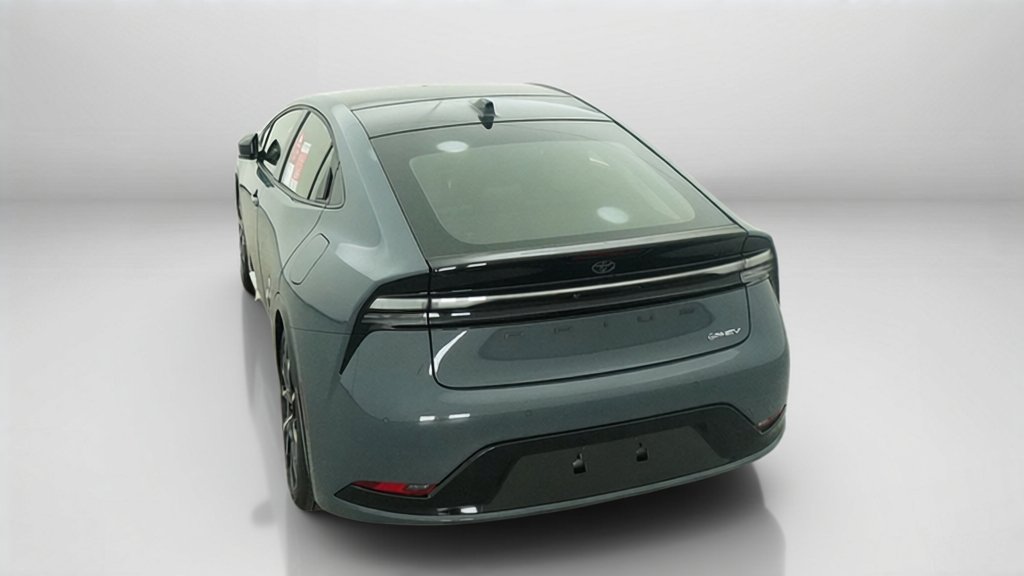 New 2027 Guardian Gray Toyota XSE image 43