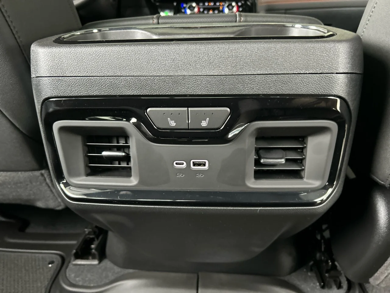 New 2026 Summit White GMC AT4 image 26