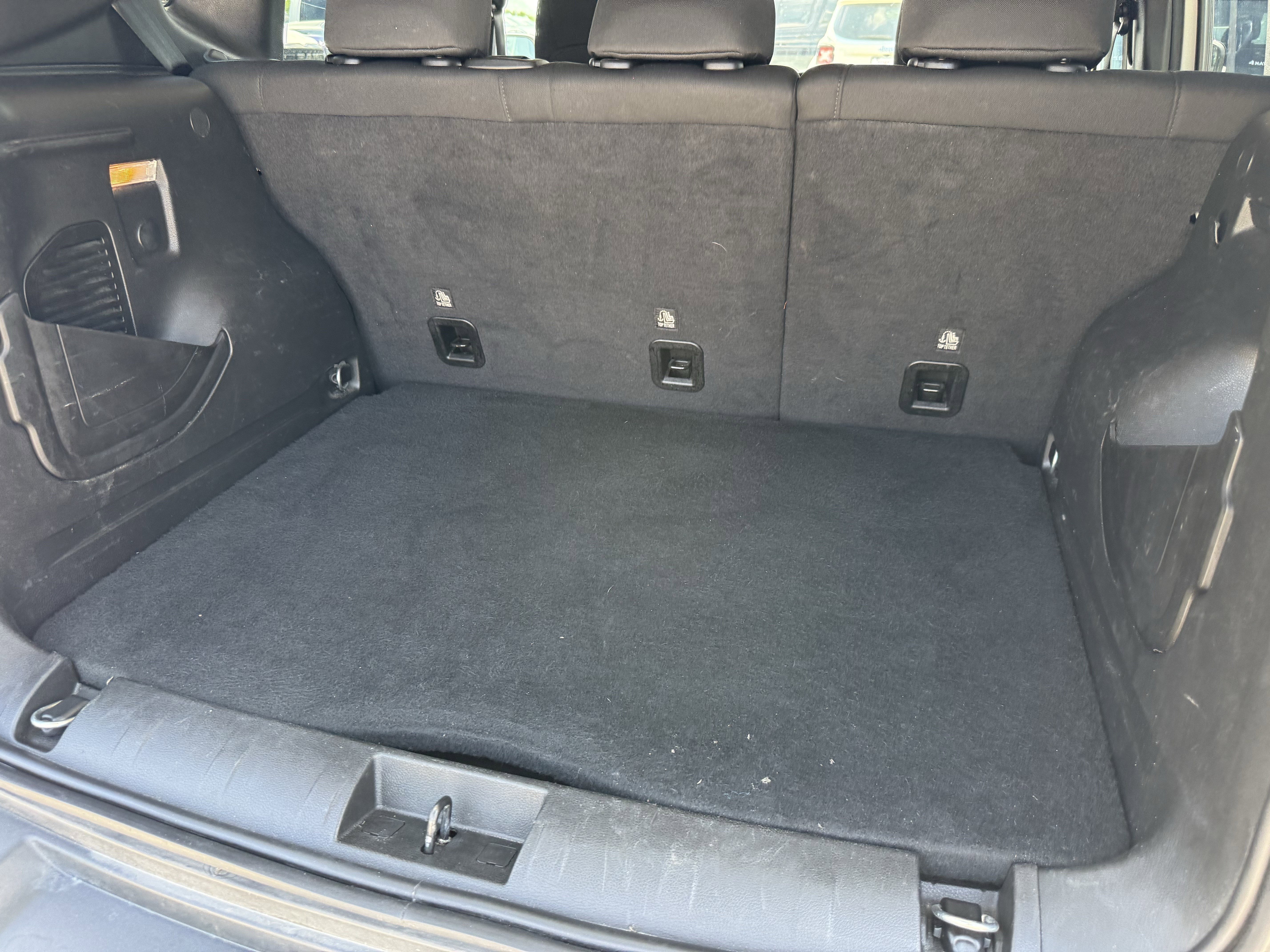Used 2023 Alpine White Clearcoat Jeep Trailhawk image 32