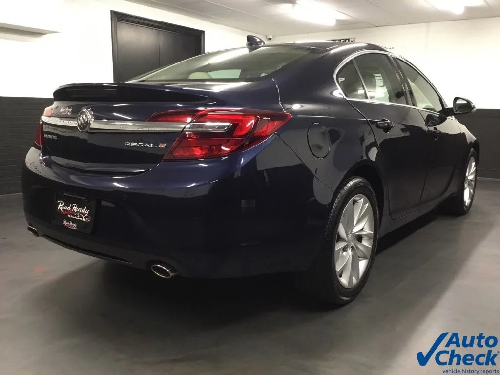 Used 2017 Blue Buick Premium II image 10