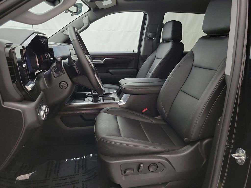 2024 GMC Sierra 1500 SLT - Photo 8