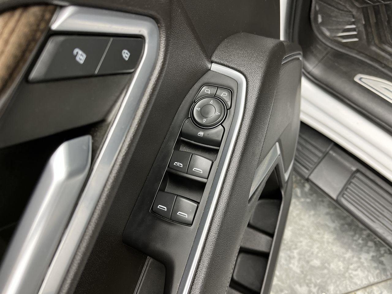 2022 Chevrolet Silverado 1500 LT - Photo 7