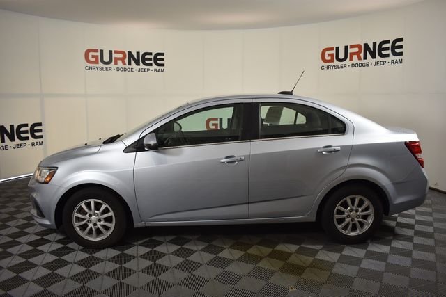 Used 2017 Blue Chevrolet LT image 7