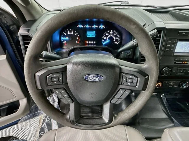 Used 2015 Blue Ford XL image 11
