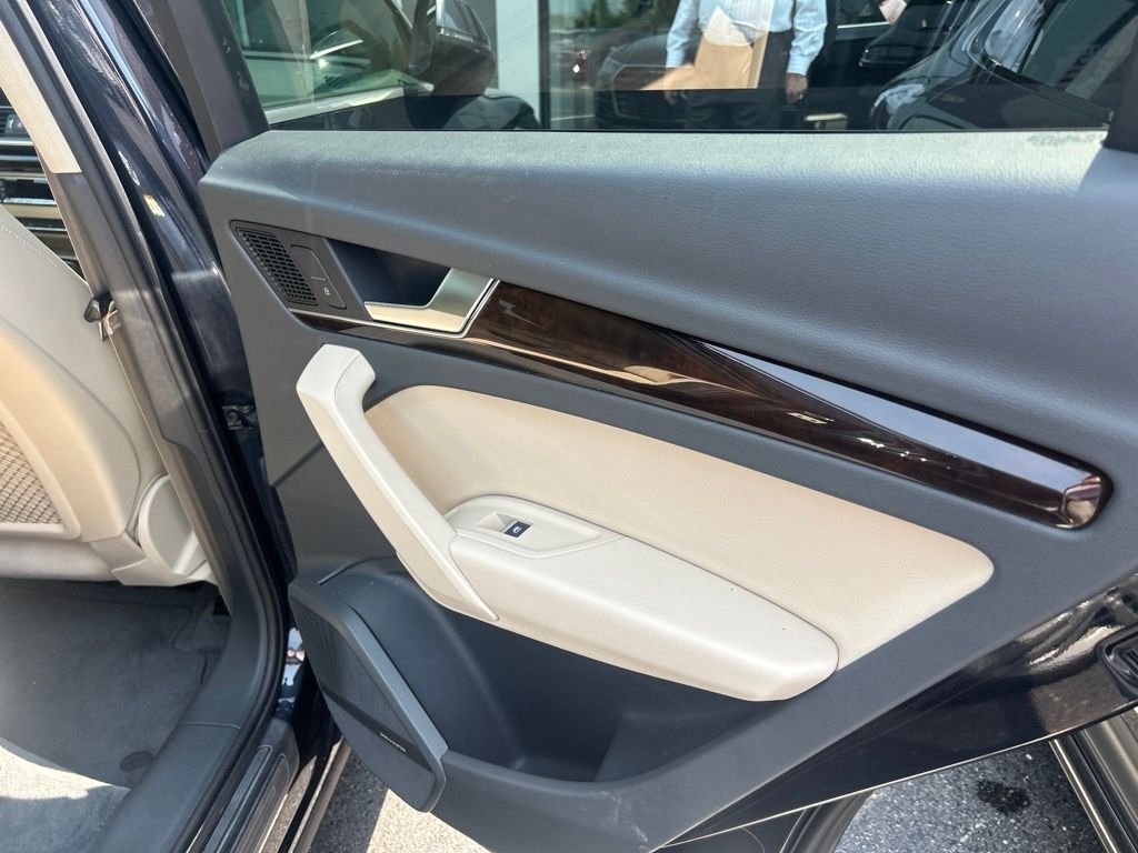 Used 2018 Blue Audi 2.0T image 10