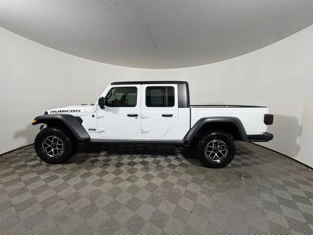 Certified Used 2024 White Jeep Rubicon image 4