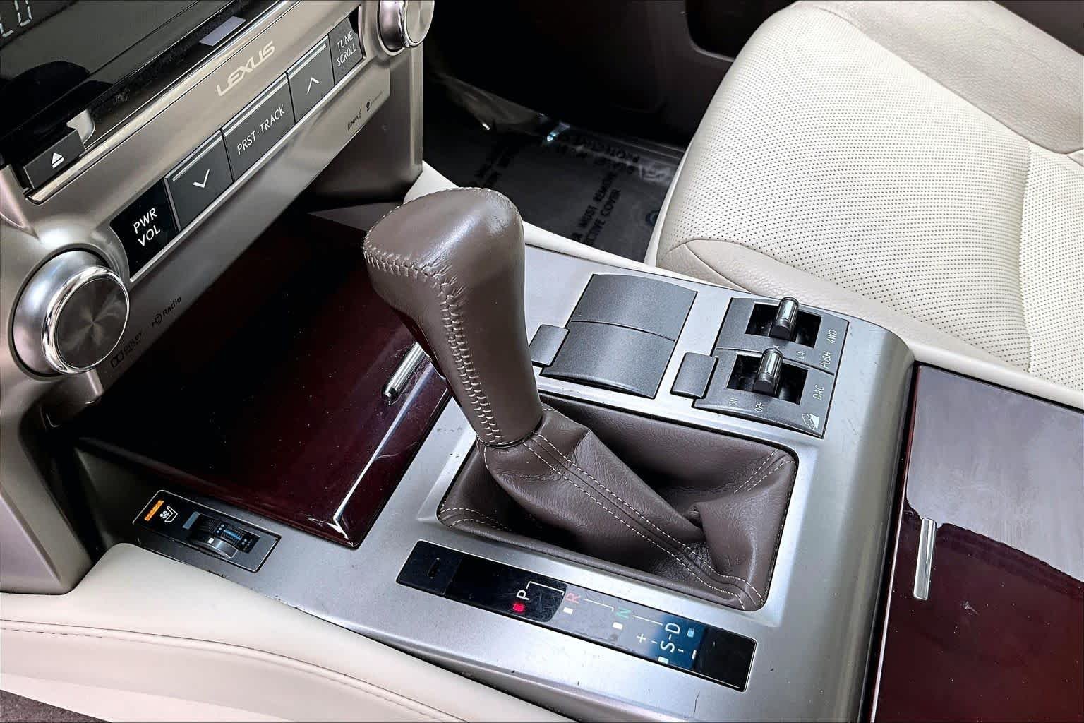 Used 2019 Claret Mica Lexus Premium image 17