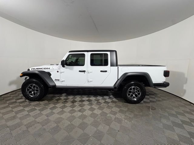 Certified Used 2024 White Jeep Rubicon image 4