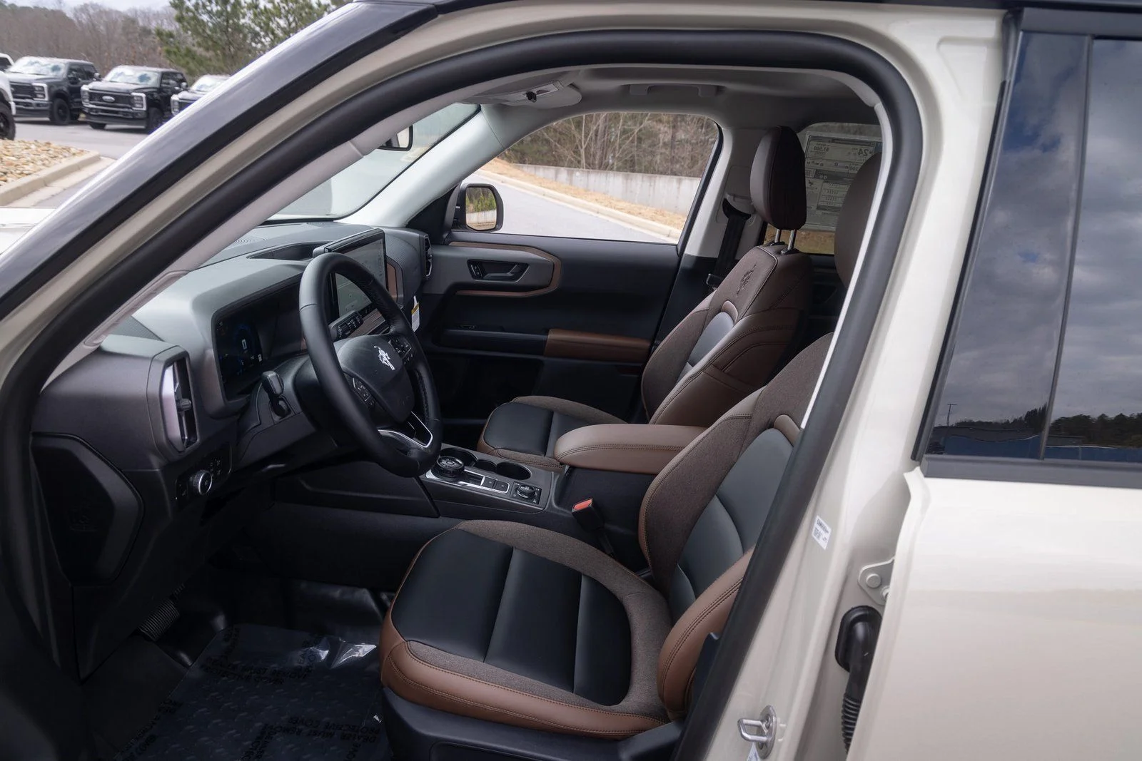New 2025 Desert Sand Ford Outer Banks® image 14