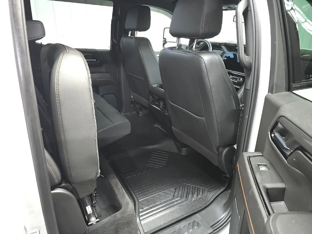 Used 2023 Summit White GMC AT4 image 17