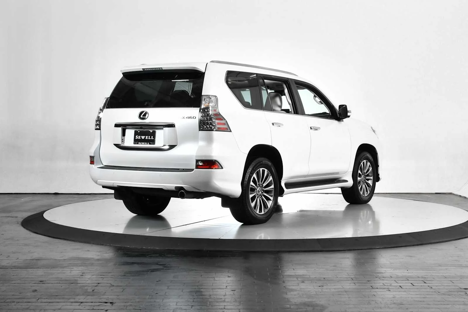 Used 2023 Eminent White Pearl Lexus Luxury image 7