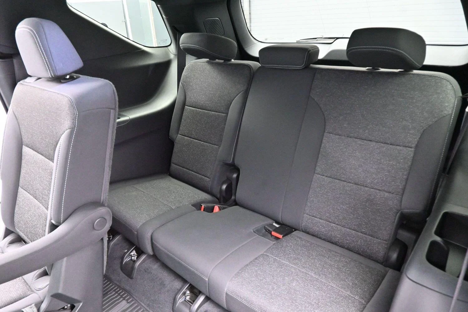 Used 2024 Lakeshore Blue Metallic Chevrolet LT image 29