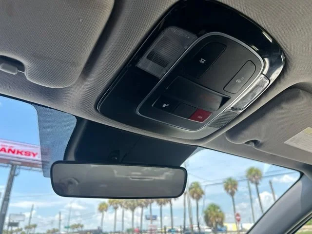 Used 2025 Ultimate red Hyundai SEL image 12
