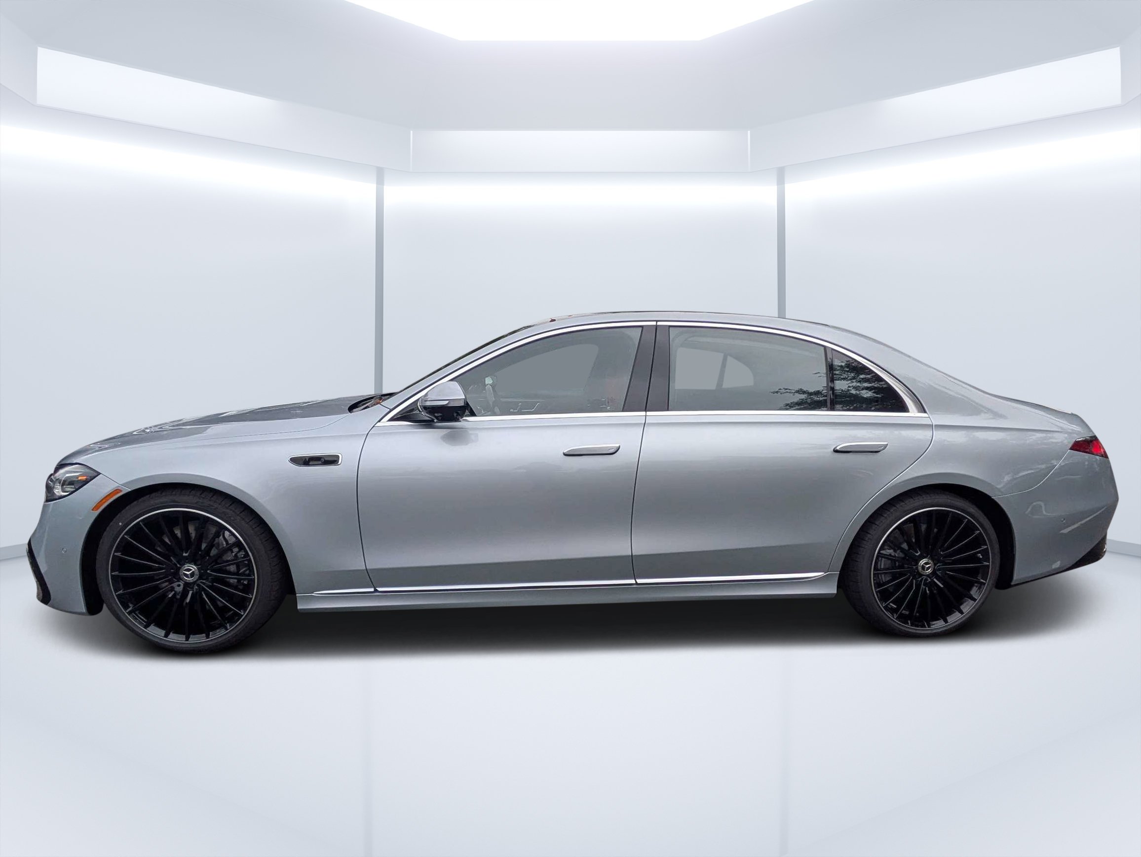 New 2027 Cirrus Silver Metallic Mercedes-Benz S 580 image 34