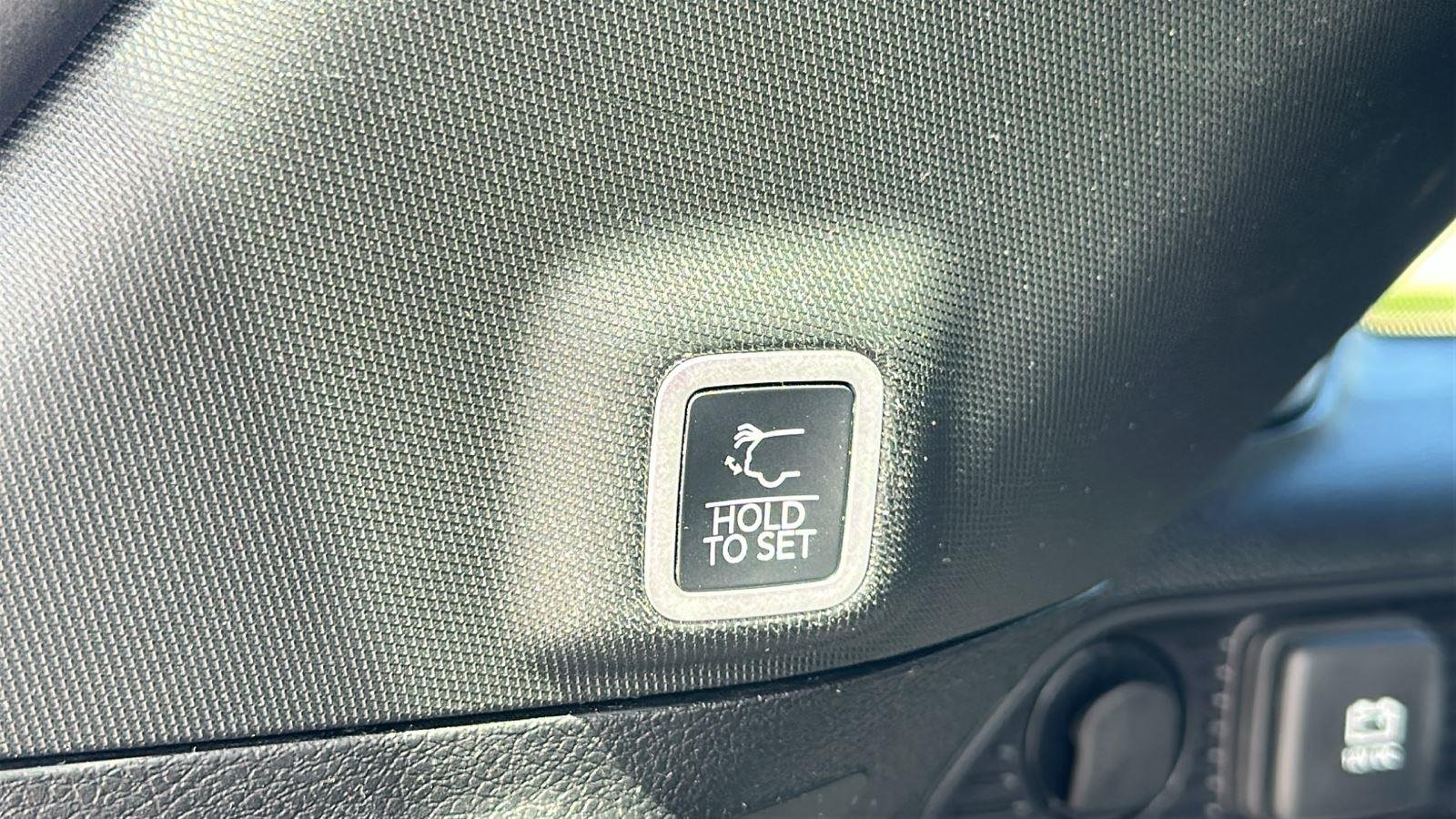Used 2025 Bright White Clearcoat Jeep Altitude image 30