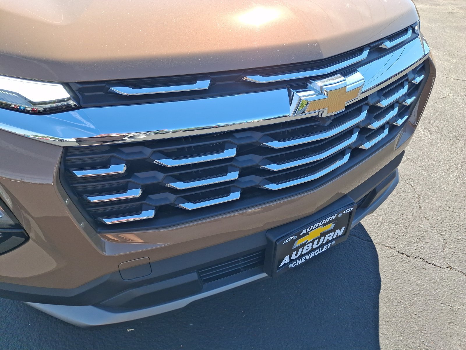 2027 Chevrolet Equinox LT - Photo 21