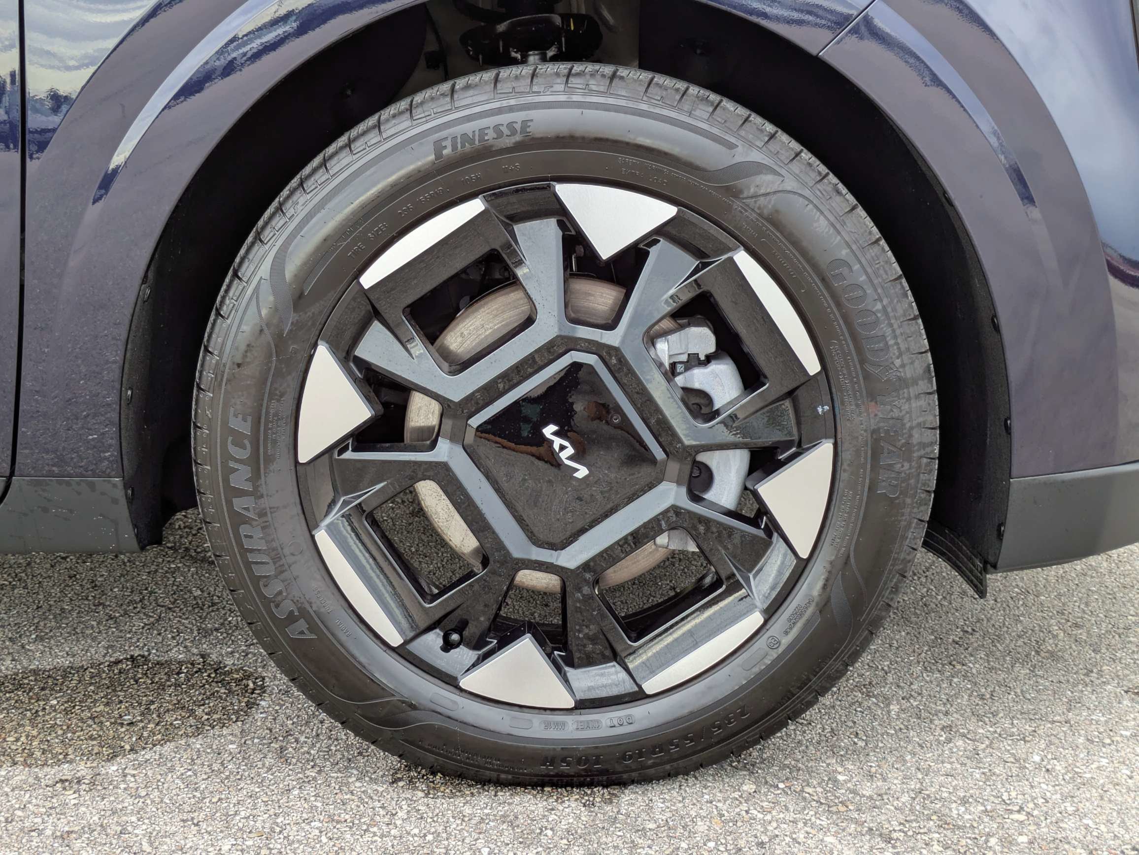 Used 2026 Deep Chroma Blue Kia EX image 11