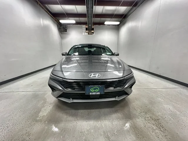 Certified Used 2024  Hyundai Limited image 3