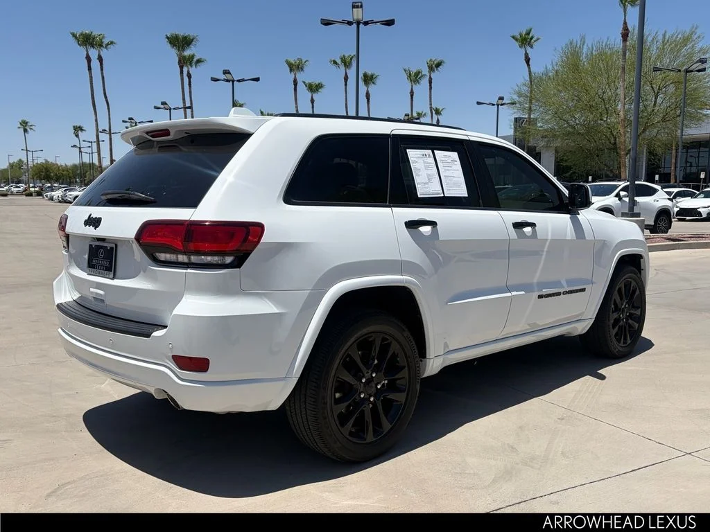 Used 2022 White Jeep Laredo X image 6