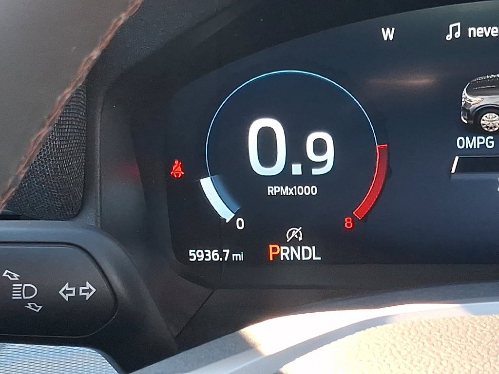 Used 2025 Gray Ford Active image 21