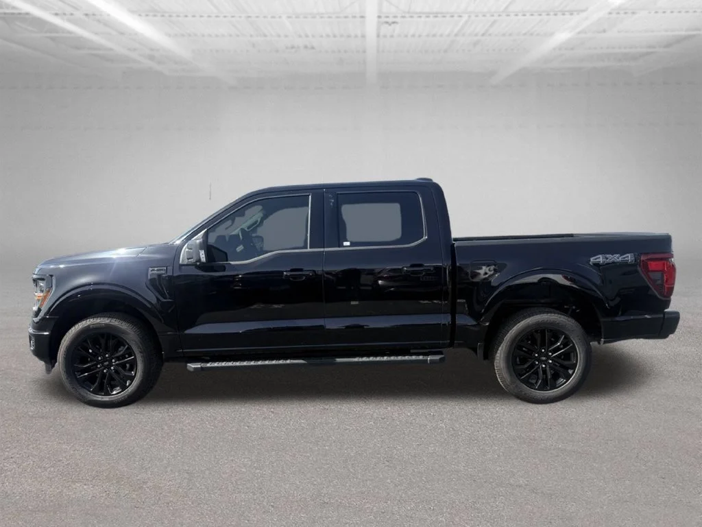 New 2026 Agate Black Metallic Ford XLT image 8