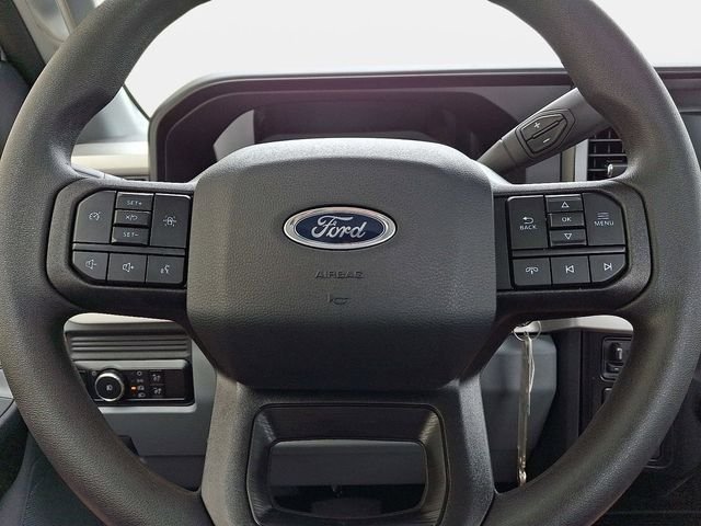 2025 Ford F-450 Super Duty Chassis Cab XL - Photo 15