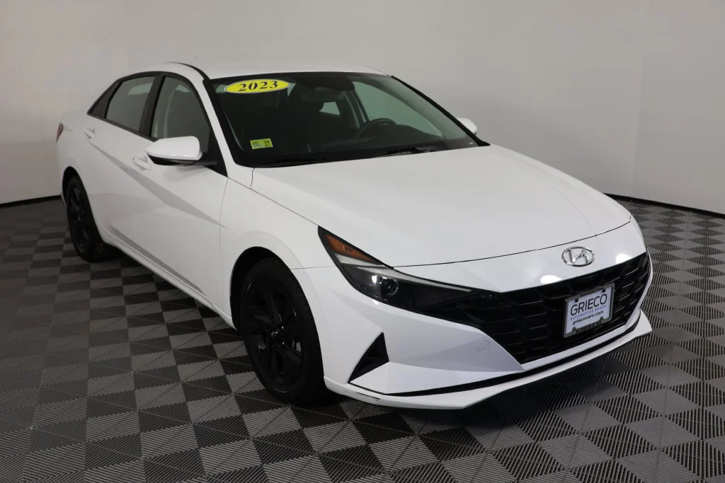 2023 Hyundai Elantra Blue