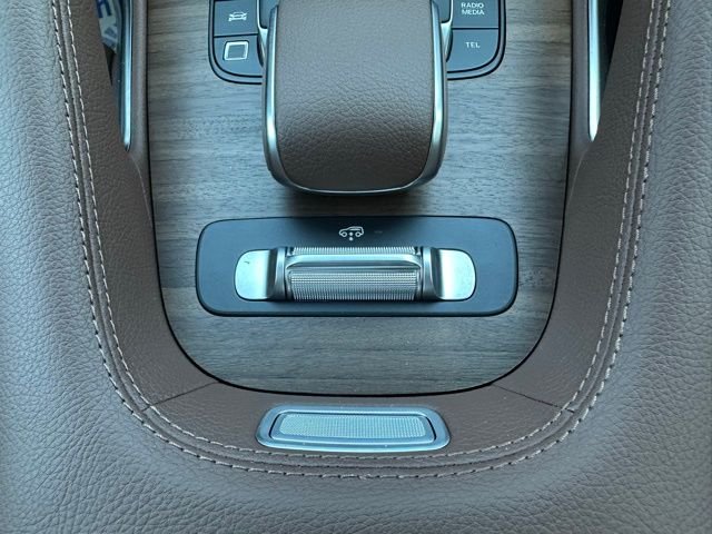 Used 2026 Twilight Blue Metallic Mercedes-Benz GLS 450 image 39
