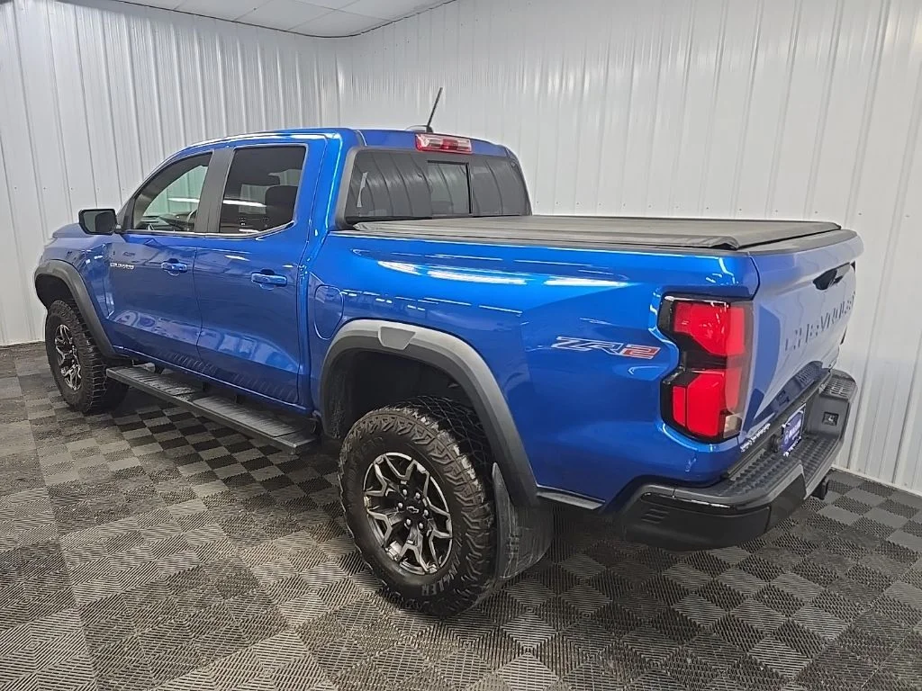 Used 2024 Blue Chevrolet ZR2 image 10