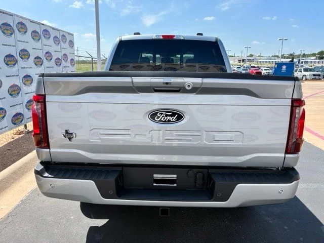 New 2026 Iconic Silver Metallic Ford XLT image 5