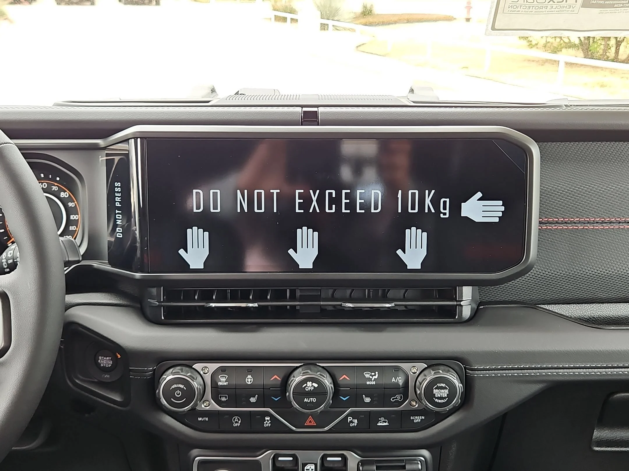 New 2026 Earl Clearcoat Jeep Rubicon X image 17