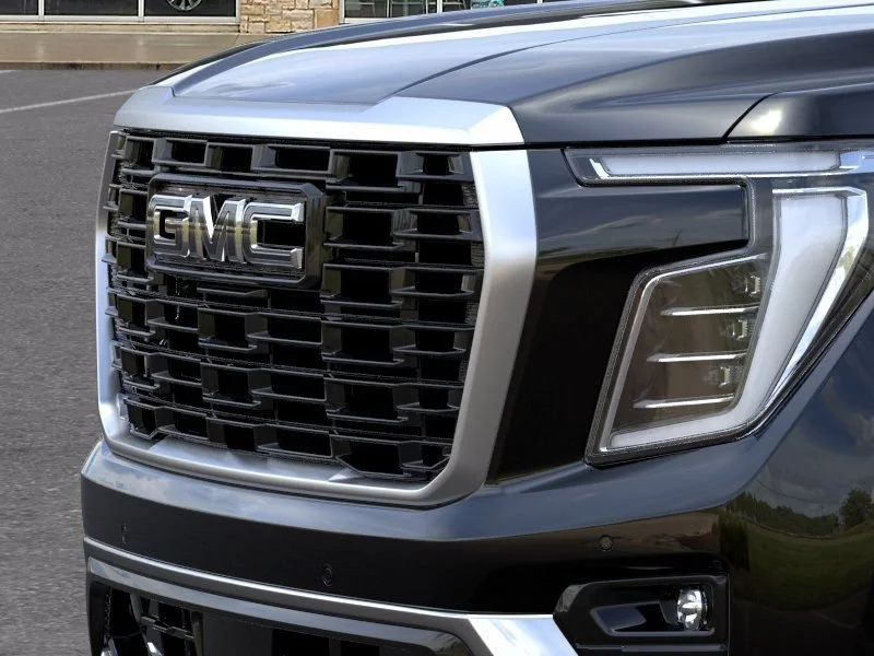 2026 GMC Yukon Denali - Photo 13