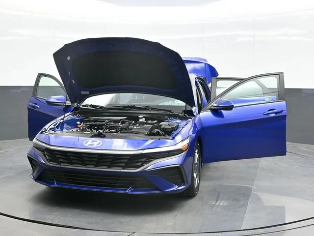 Used 2024 Blue Hyundai SEL image 30