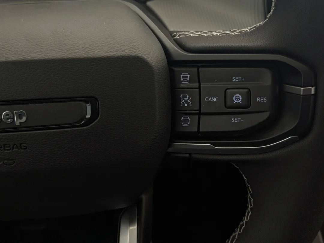 New 2026 White Jeep Laredo - - 4x4 - Pkg 23F - Compact Spare - 1.6L Turbo Hybrid - 12.3 Touchscreen & More! image 18
