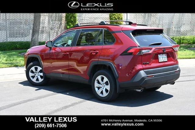 Used 2019 Red Toyota LE image 3