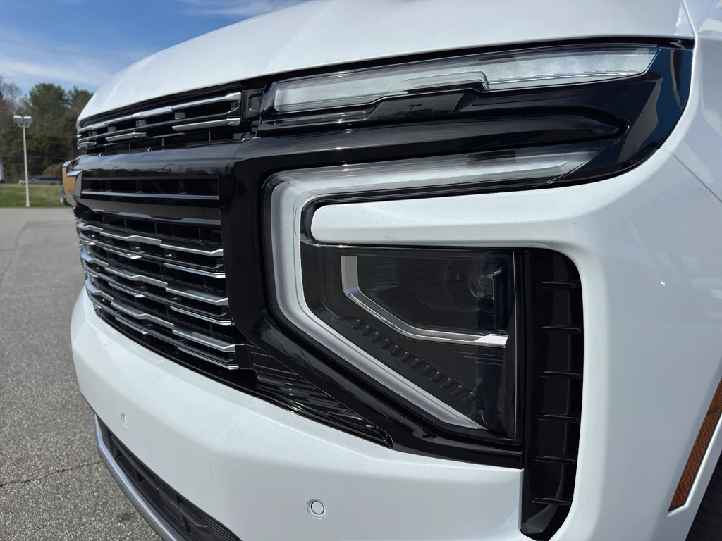 2026 Chevrolet Suburban High Country - Photo 12