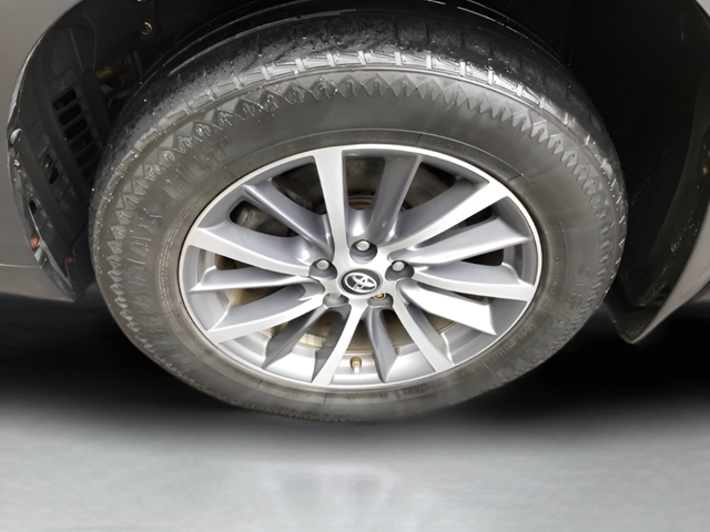 Used 2018 Black Toyota XLE image 20