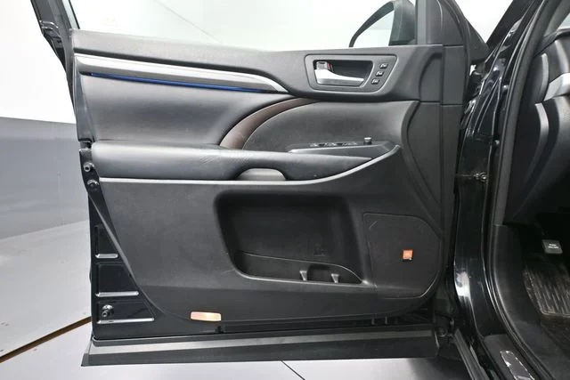 Used 2018 Black Toyota Limited image 16