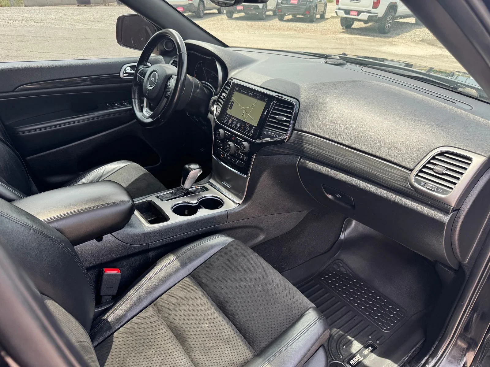 Used 2020 Black Jeep Altitude image 29