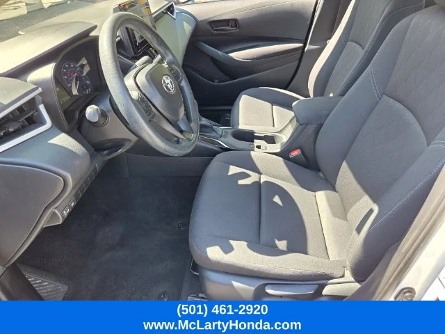 Used 2025 White Toyota LE image 9